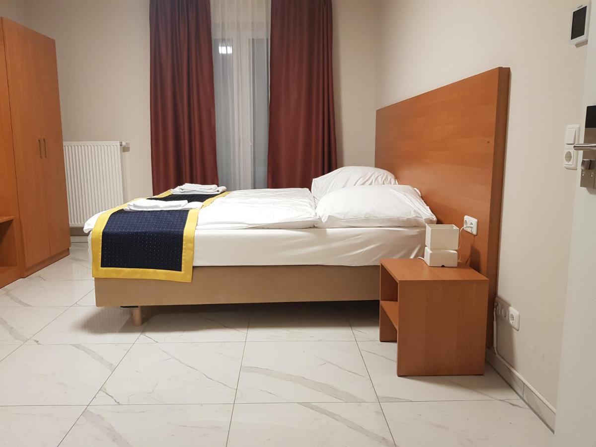 Hotel Emiliana Am Bahnhof Франкфурт-на-Майне Экстерьер фото